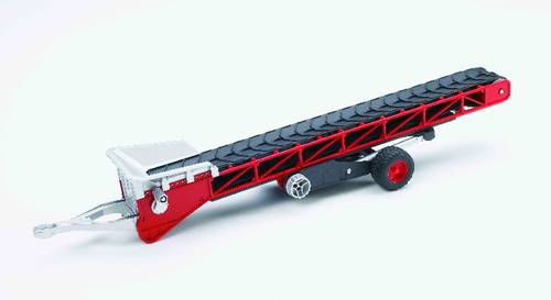 Ein rotes Förderband auf Rädern. Es hat ein schwarzes Transportband und ist für den Transport von Gütern ausgelegt.
