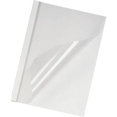 Ein weißes, leeres Blatt Papier mit leicht umgeklappter Ecke liegt auf einem weißen Hintergrund.