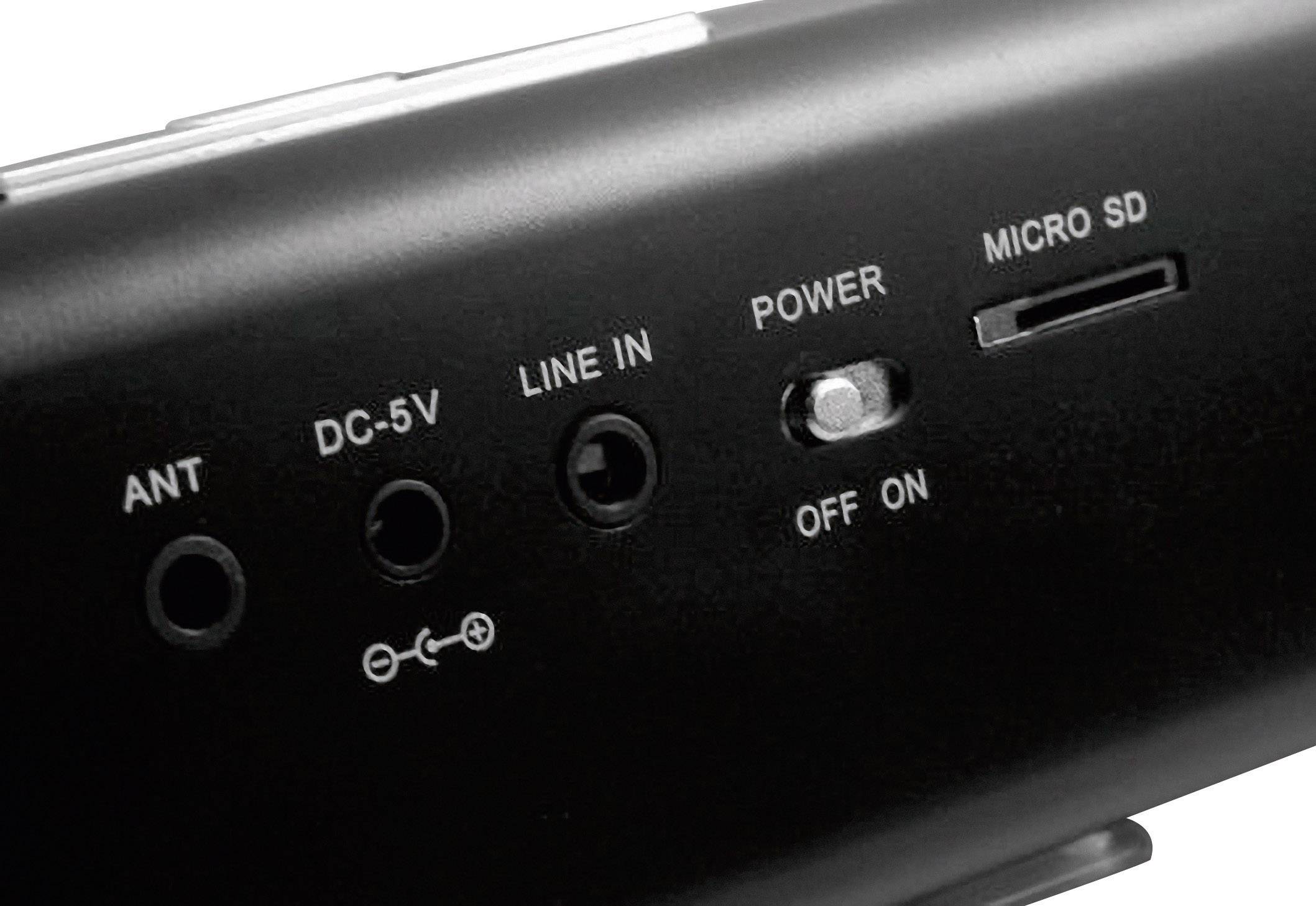 Rückseite eines elektronischen Geräts mit Anschlüssen: Antenne, DC-5V, Line-In, Netzschalter (Ein/Aus), und Micro SD-Kartenslot.
