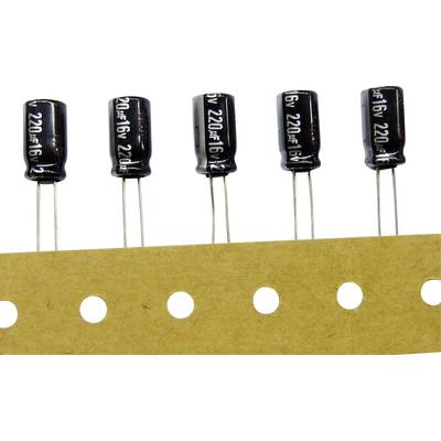 Fünf Elektrolytkondensatoren mit der Aufschrift '220 µF, 16 V', nebeneinander in einer Pappstreifenverpackung befestigt.