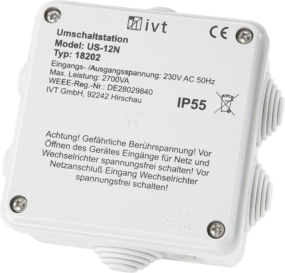 Weiße Umschaltstation mit Aufschrift: 'Gefährliche Berührungsspannung! 230V, 2700VA, IP55'. Modell US-12N von IVT GmbH.