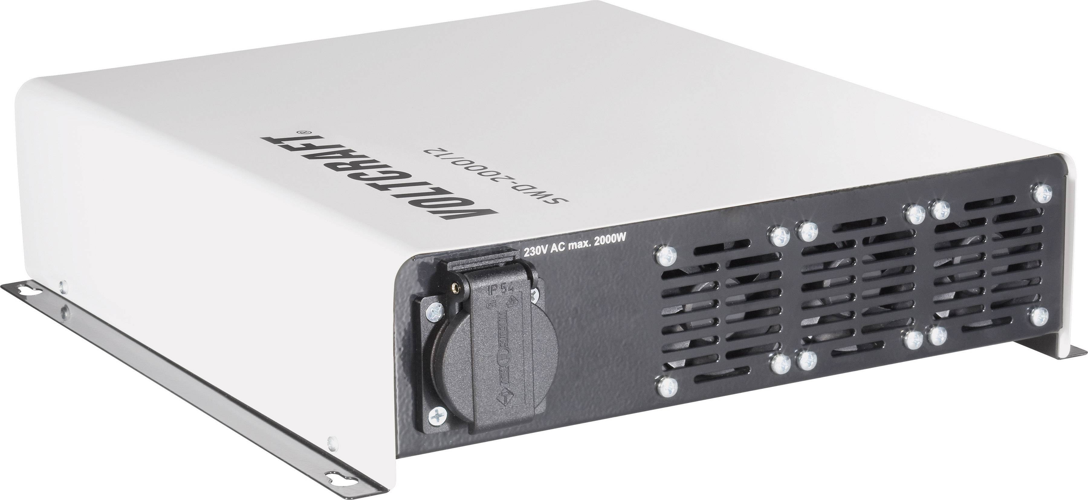 Ein weißer Spannungswandler von VOLTCRAFT mit einer Steckdose und Lüftungsschlitzen auf der Vorderseite, geeignet für 230V AC, max. 2000W.