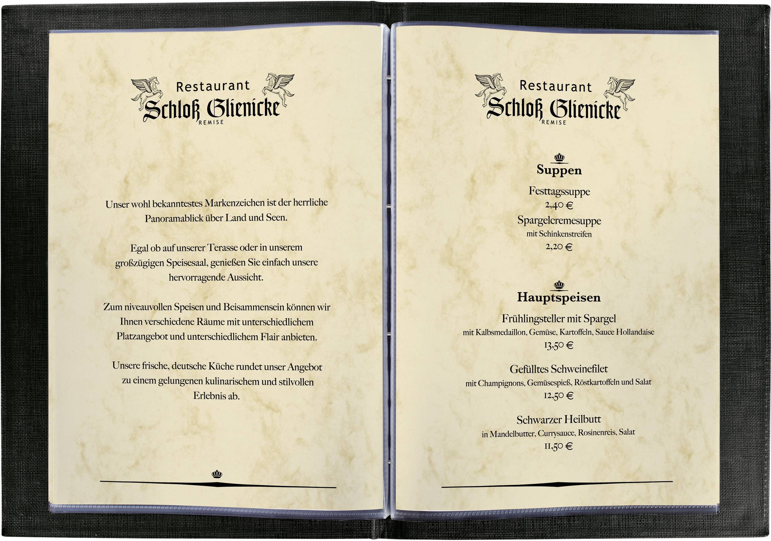 Menü von Restaurant Schloss Glienicke auf zwei Seiten. Links Beschreibung der lokalen Küche, rechts Speisenliste mit Suppen und Hauptgerichten.