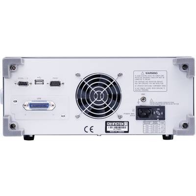 Rückseite eines elektronischen Geräts mit Lüfter, verschiedenen Anschlüssen, Stromversorgung und Warnhinweisen.