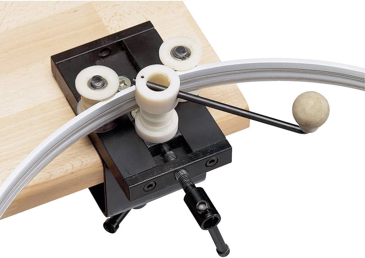 184000 Hochvolt-Schienensystem-Komponente Biegemaschine Silber