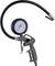 Luftdruckmesser mit Manometer, flexiblem schwarzen Schlauch und silbernem Ventil. Geeignet zum Messen und Regulieren des Reifendrucks.