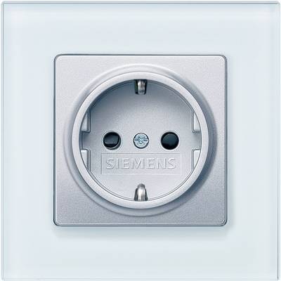 Die Abbildung zeigt eine europäische Steckdose ohne eingesteckten Stecker, mit der Markierung 'Siemens' auf der Oberfläche.