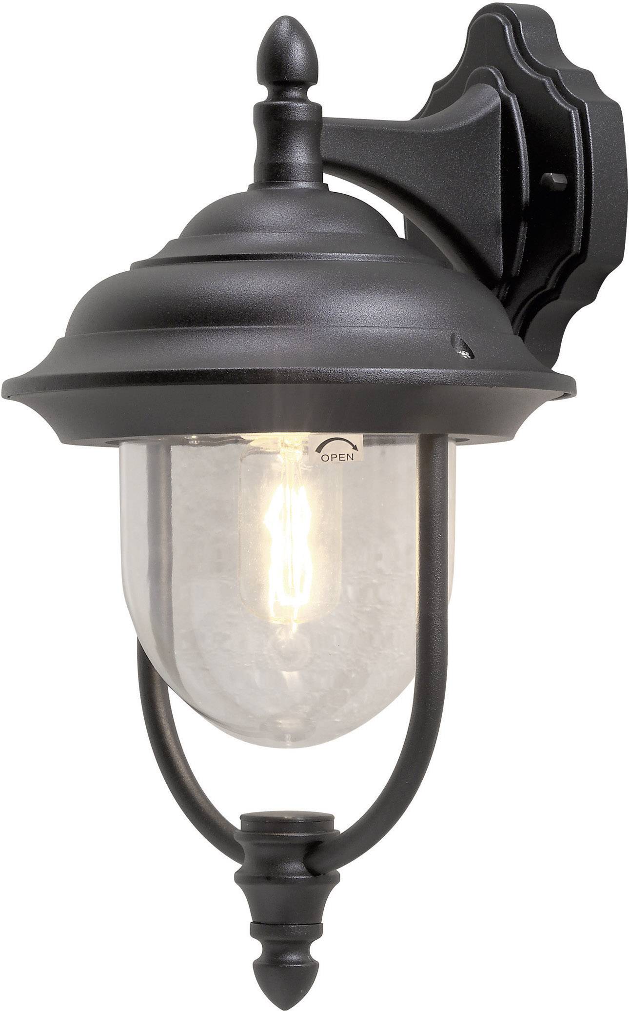 Schwarze Außenwandleuchte mit klarem Glas, eingeschaltet; klassisches Design mit dekorativer Wandhalterung.