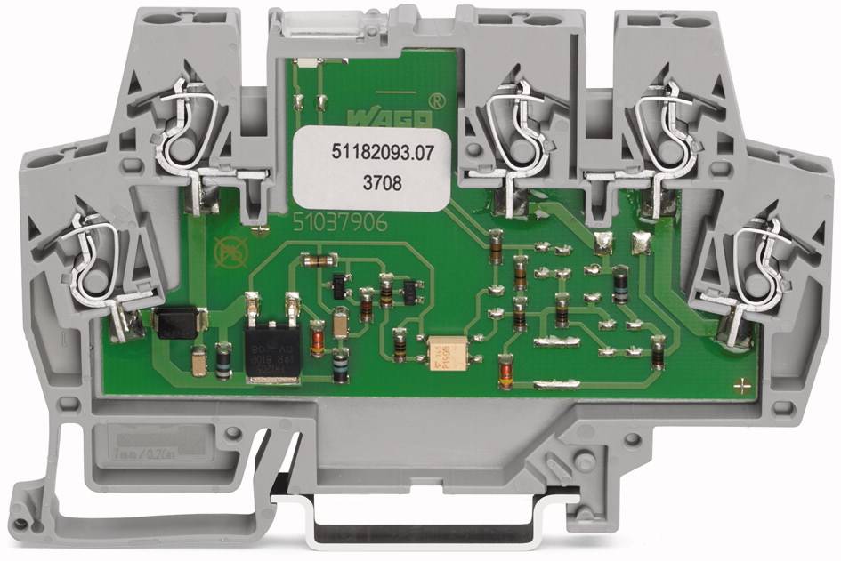 Elektronische Schaltung mit grüner Platine und grauem Kunststoffgehäuse, versehen mit verschiedenen elektronischen Bauteilen.
