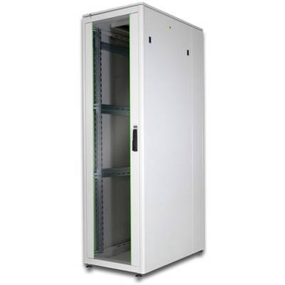 Ein weißer Server-Rack-Schrank mit Glastür, geeignet für Netzwerk- oder Serverausrüstung in Rechenzentren oder IT-Räumen.