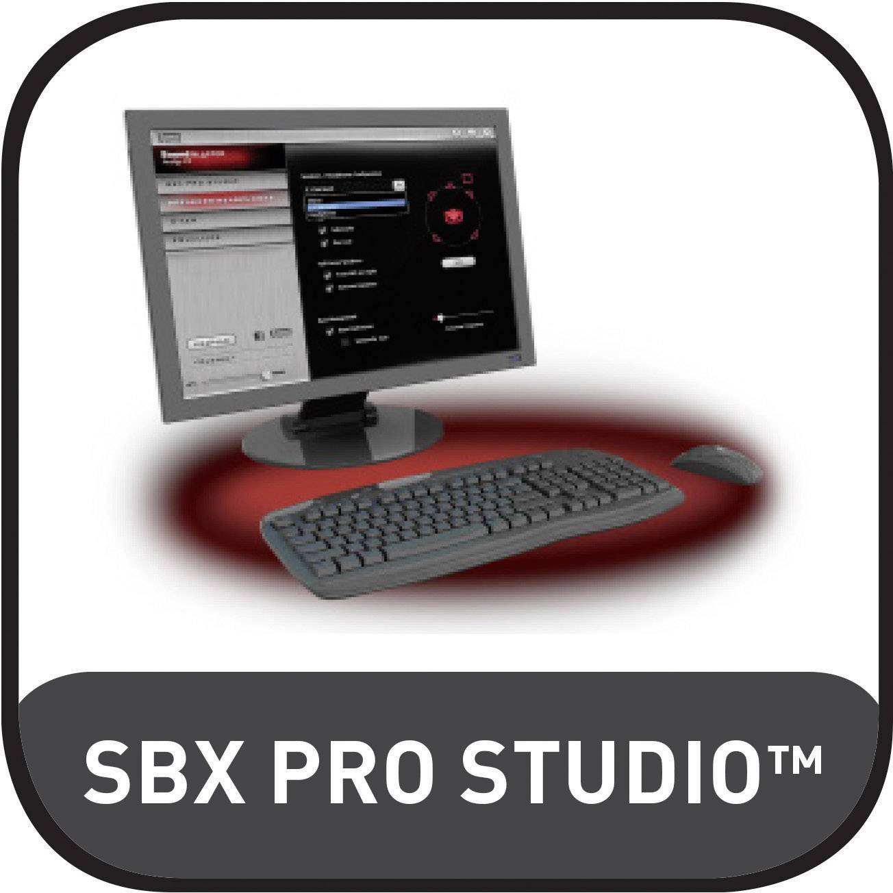 Ein Computerbildschirm zeigt die Softwareoberfläche von 'SBX Pro Studio'. Davor liegen eine Tastatur und eine Maus.