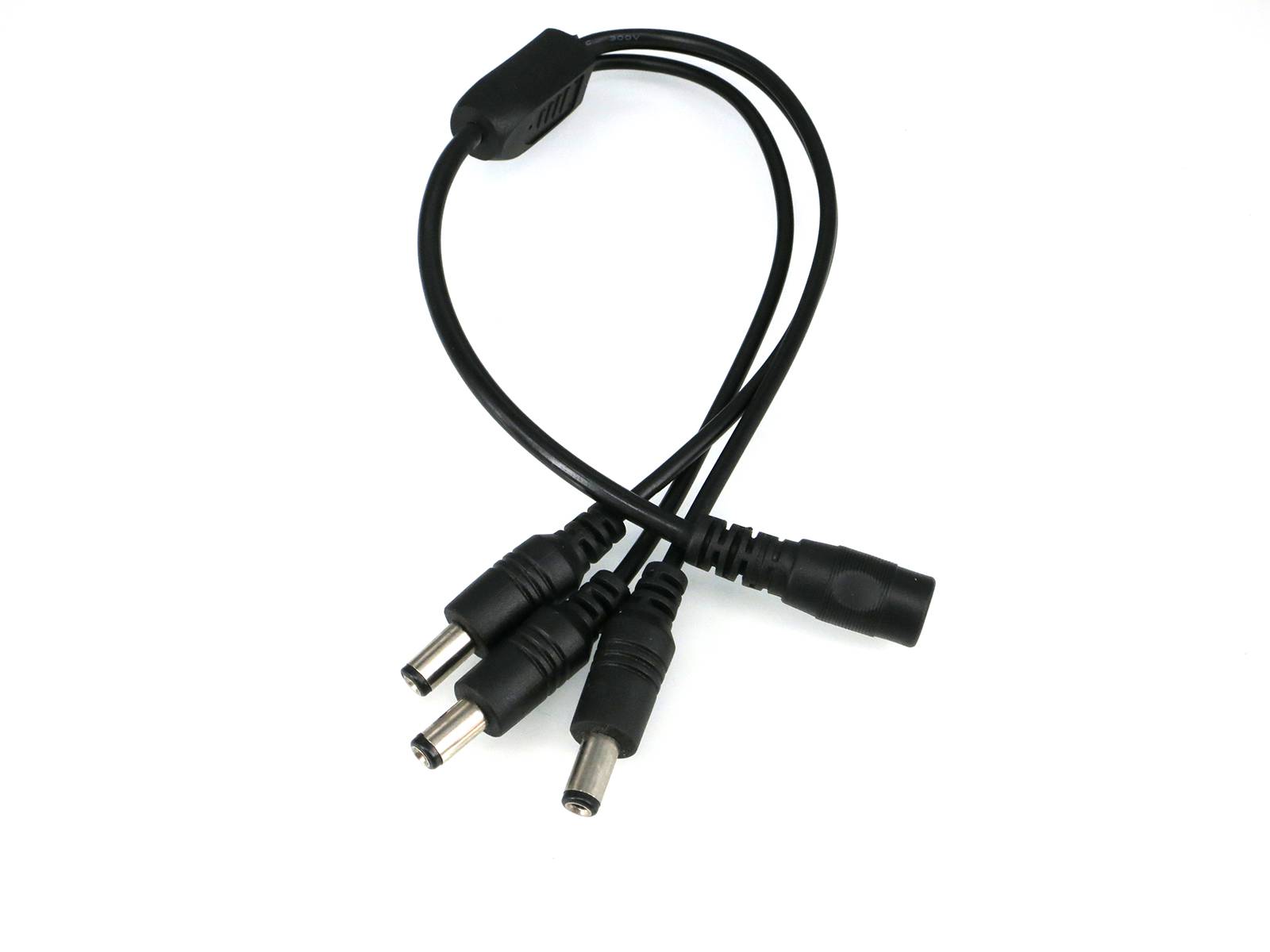 DC Hohlstecker 5,5 x 2,1mm Y-Verteiler 1x Buchse - 3x Stecker DC Kabel für LED S-2