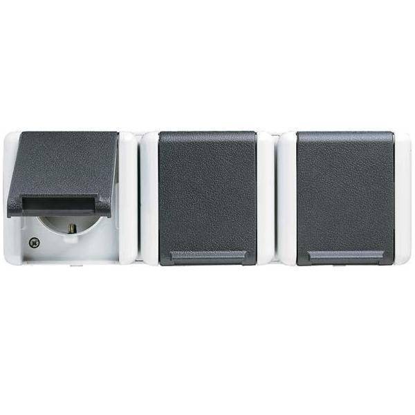 Jung SCHUKO-Steckdose 3-fach 8230 W