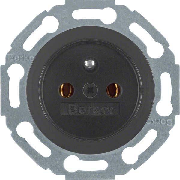 Berker Steckdose m.Schutzkontakt 67687901-0