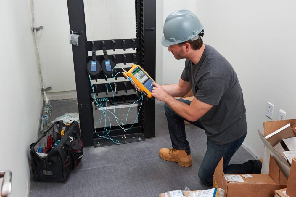 Fluke Networks Cable Analyzer DSX2-5000 INT-2