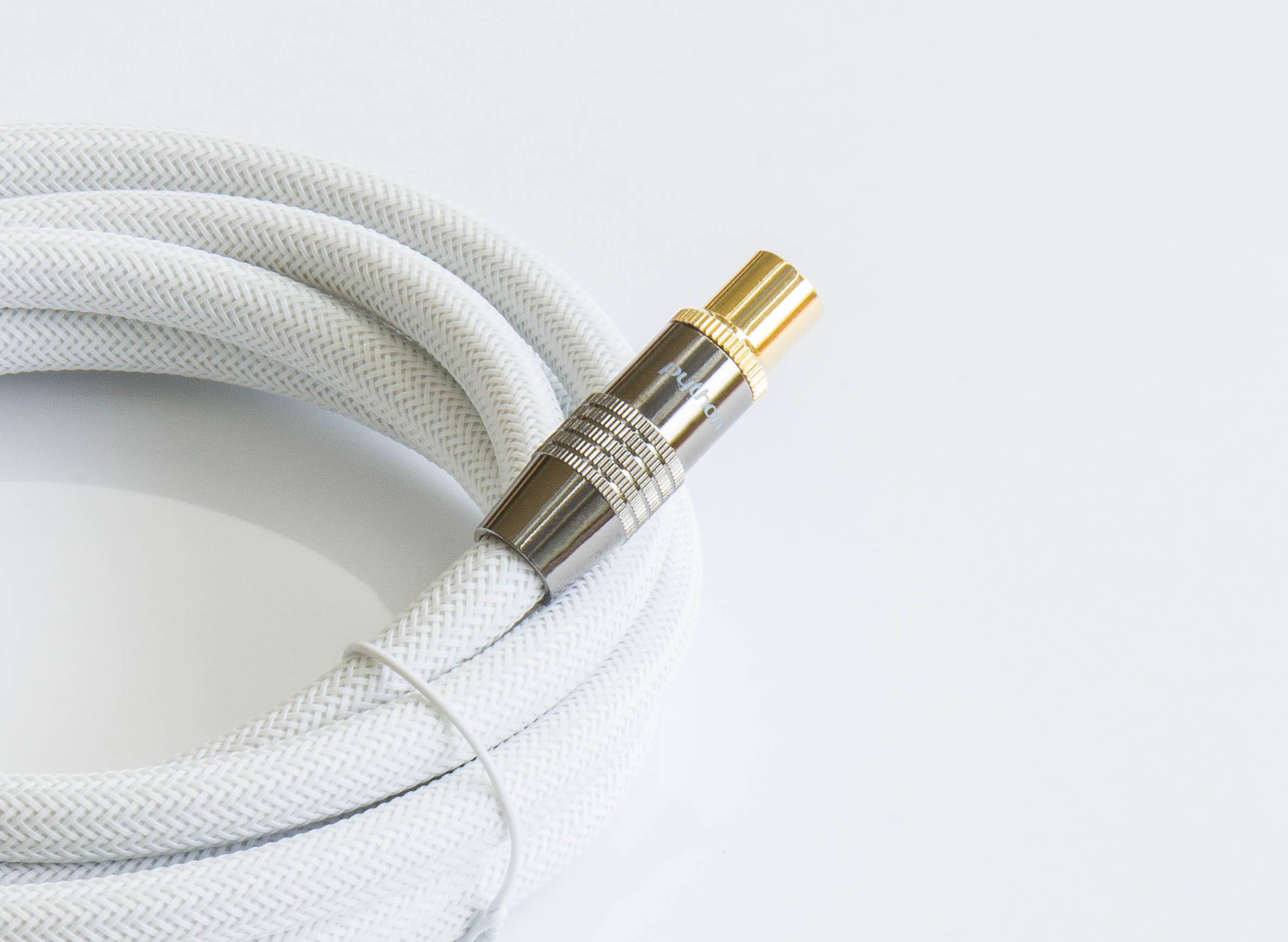 Python® Series Antennenkabel, IEC/Koax Stecker an Buchse, vergoldet, Schirmmaß 120 dB, 75 Ohm, Nylongeflecht weiß, 3m-4
