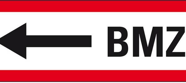 Feuerwehrschild BMZ links, Folie, selbstklebend, 297x105mm, DIN 4066