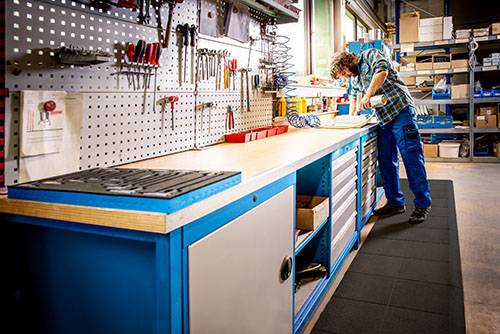 Kastenwerkbank Breite 2000 mm, R 18-24, 5x Schublade, 2x Flügeltüre-1