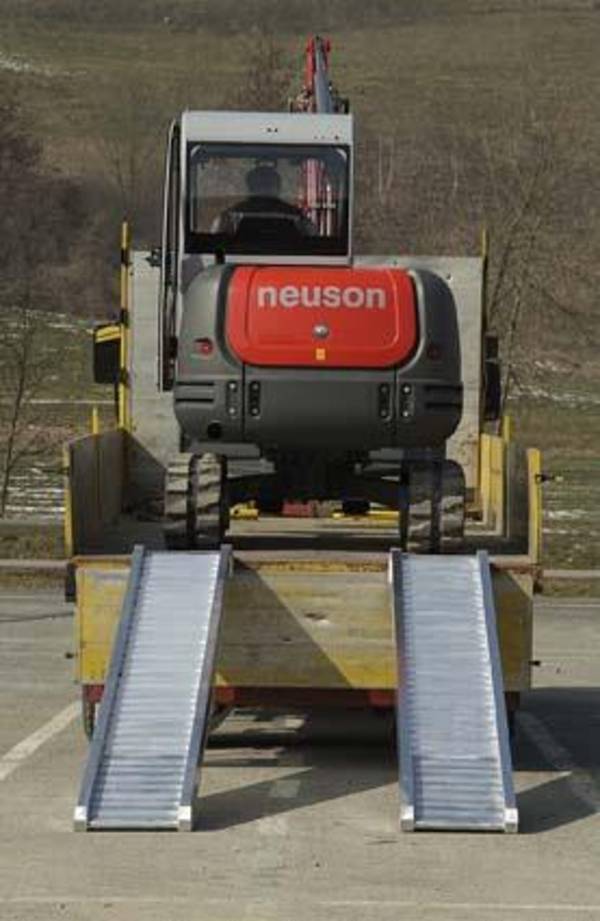 Verladeschiene-Aluminium L3590xFB326 mm mit Rand Tragkraft 3590 kg/Paar - Artikel: 7830307853