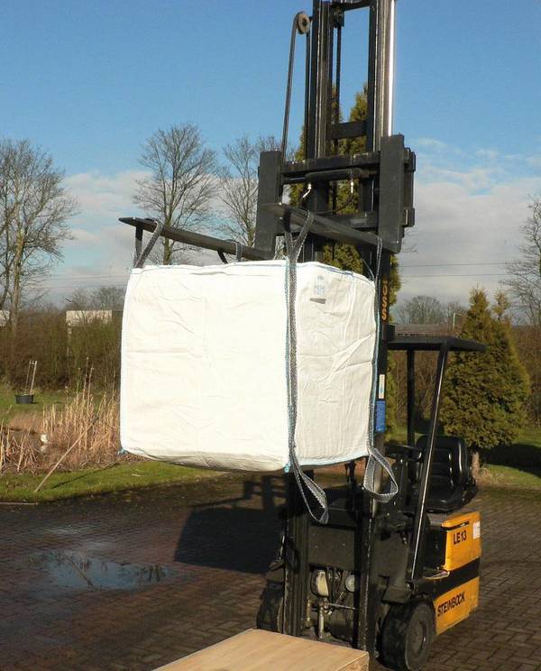 BigBag Tragkr. 1350 kg 4 Hebe-/2 Bodenschl. - Artikel: 7830901131