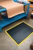 Arbeitsplatzbodenbelag Fertigmatte L900xB600xS14mm schwarz/gelb SBR-Gummi COBA