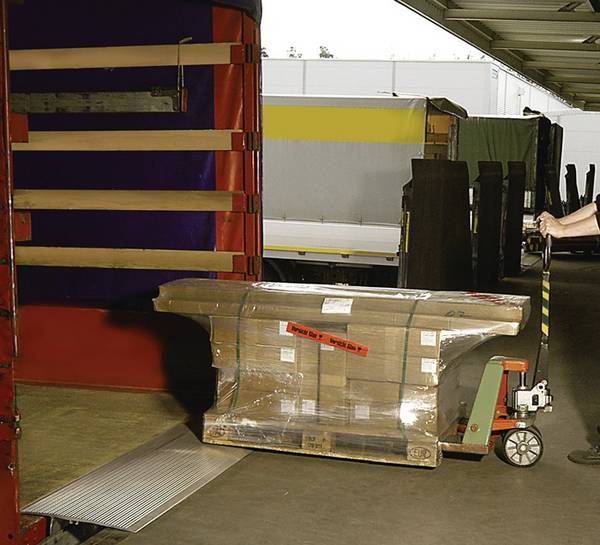Altec Überladebrücke HFB, TK 1.200 kg, LxB 575 x 1.750 mm