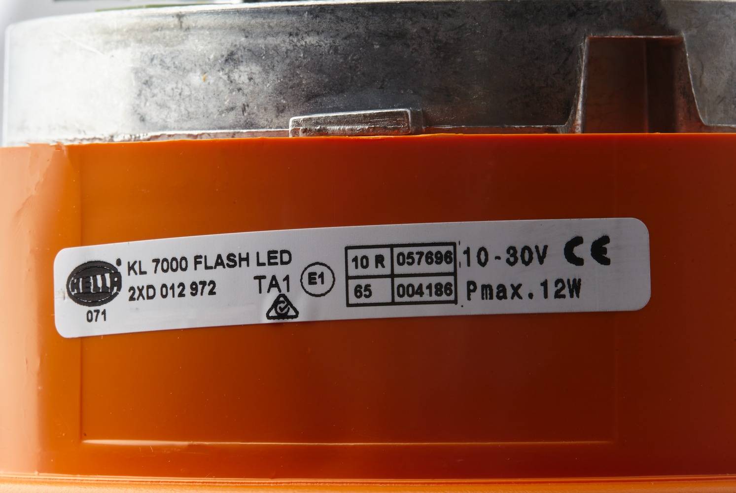 HELLA 2XD 012 972-011 LED-Blitz-Kennleuchte - KL 7000 - 12/24V - gelb - Rohrstutzen, flexibel - gelb-3