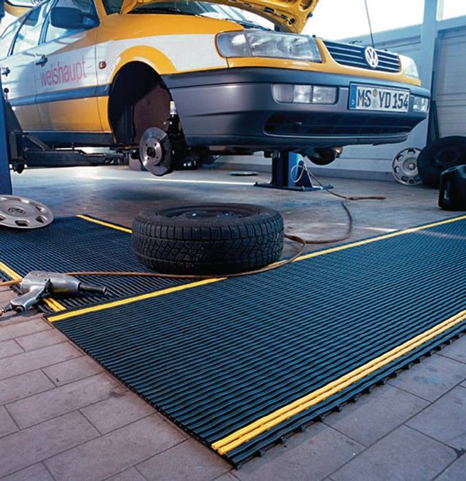 Arbeitsplatzmatte, Bodenschutzmatte, Industriematte, Rollenware schwarz/gelb, Breite 600 mm, Länge 10 m-0
