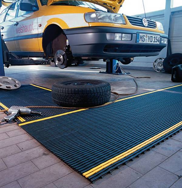 Arbeitsplatzmatte, Bodenschutzmatte, Industriematte, Rollenware schwarz/gelb, Breite 1000 mm, Länge 10 m