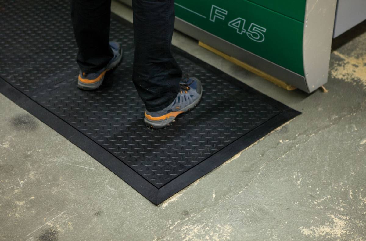 Arbeitsplatz-Bodenbelag,Stecksystem,HxLxB 13x710x780mm,Kautschuk,Riffelblech-Profil-1