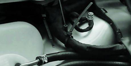 tesa 51608, 15m x 15mm, schwarz-1