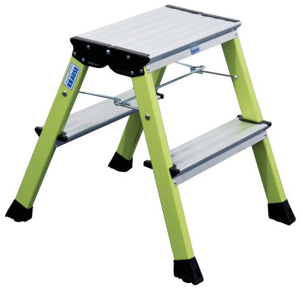 Roll-Klapptritt,Alu,grün,Podest HxT 0,45x200m,2x2 Stufen,4 Federrollen