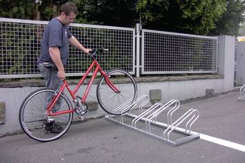 Fahrradbügelparker 1-s.90° verz.Anz.Radstände 5 z.Aufschr.WSM-2