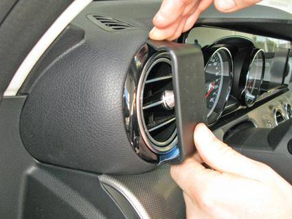 Brodit ProClip Left mount - Montagesockel - Schwarz - ProClip für Mercedes Benz-1