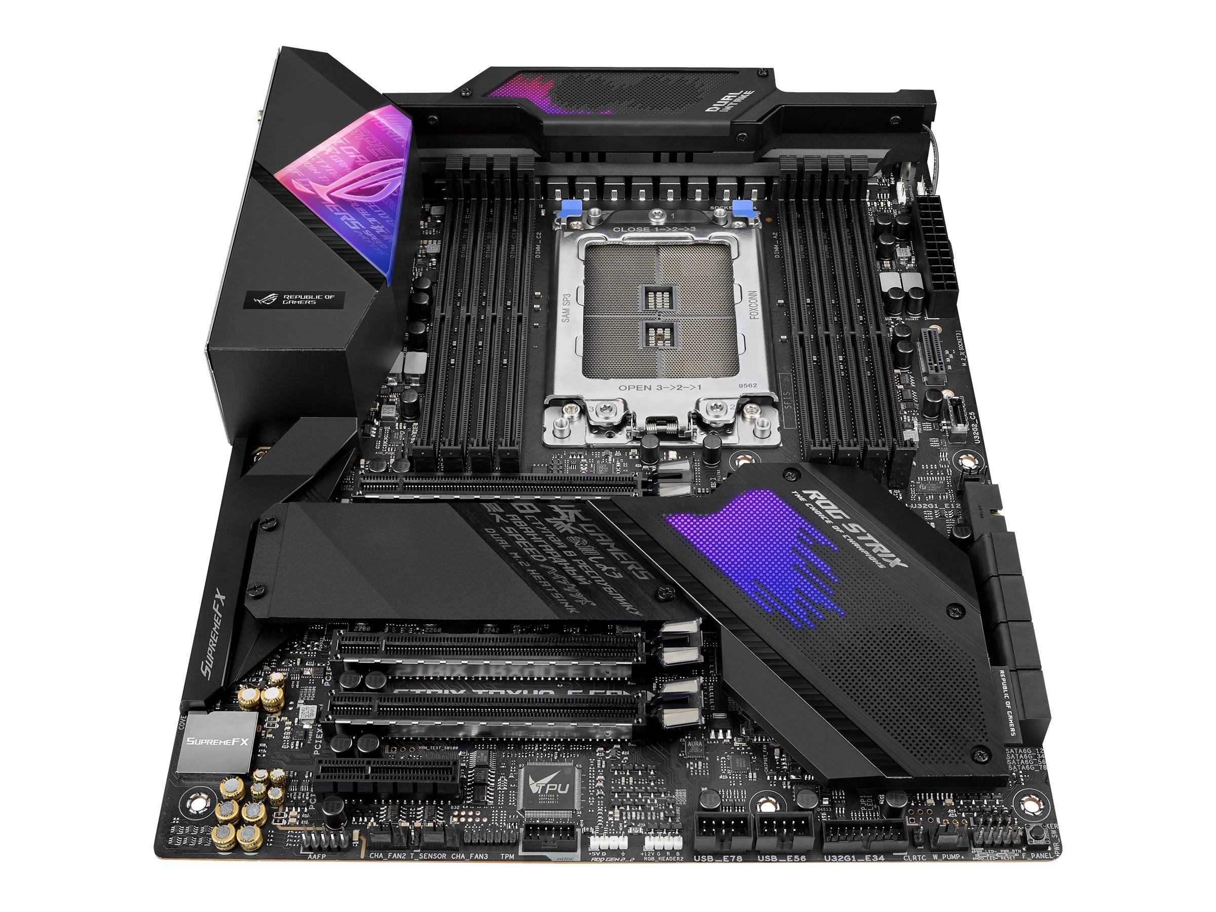 ASUS ROG Strix TRX40-E Gaming - Motherboard - ATX - Socket sTRX4 - AMD TRX40 - USB-C Gen2, USB 3.2 Gen 2-2