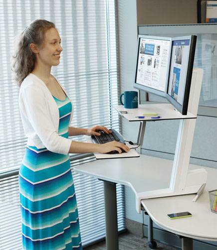 Ergotron WorkFit-S Dual Workstation with Worksurface Standing Desk - Befestigung-1