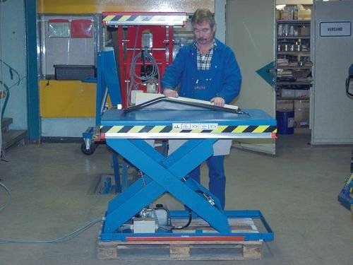 Hubtisch HTE 6-2000, mit Einzelschere aus Flachstahl, 230 x 125 cm, 2000 kg Tragkraft-1