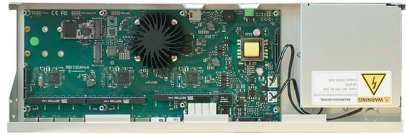 MikroTik RouterBOARD RB1100AHx4 - Router 13-Port-Switch-3