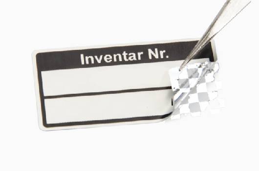 Inventaretiketten "Eigentum", schwarz, Schachbrettfolie, 50,8 x 25,4 mm-1