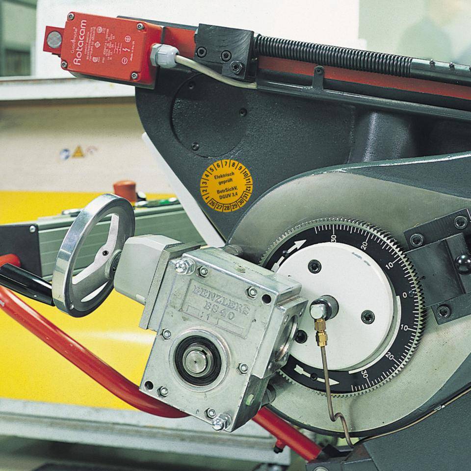 Prüfplakette Elektronisch geprüft, BetrSichV, DGUV 3/4, 26-31, gelb, Dokumentenfolie, Ø 30mm, 18/Bogen-3