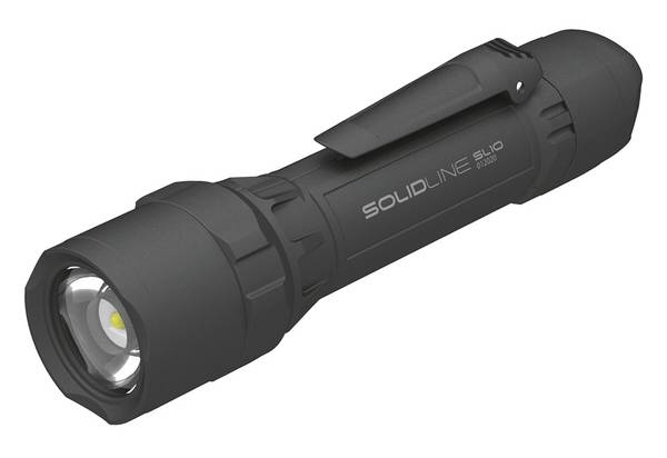 Solidline SL10, LED Taschenlampe, fokussierbar, 750 Lumen, 250 Meter Leuchtweite, 35 Stunden