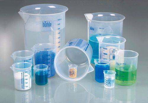 Griffinbecher aus PP, Laborbecher mit aufgedruckter blauer Volumenskala, 3000ml, 6 Stück-1