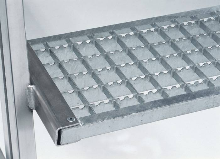 Podesttreppe 5 Plattform-H.1200mm Stufen u.Plattf.Stahl-Gitterrost eins.ZARGES-1