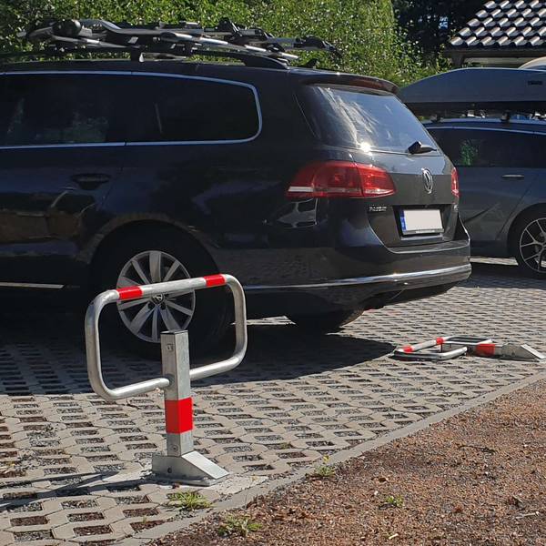 MOR112.19.774: SESAM-privat Kipp-Pfosten, Stahl, umlegbar, feuerverzinkt mit 3 reflektierenden