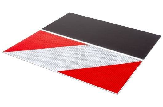 Fahrzeugwarnmarkierung DIN 30710, magnetisch, 141 x 282 mm, 8 Zuschnitte-1