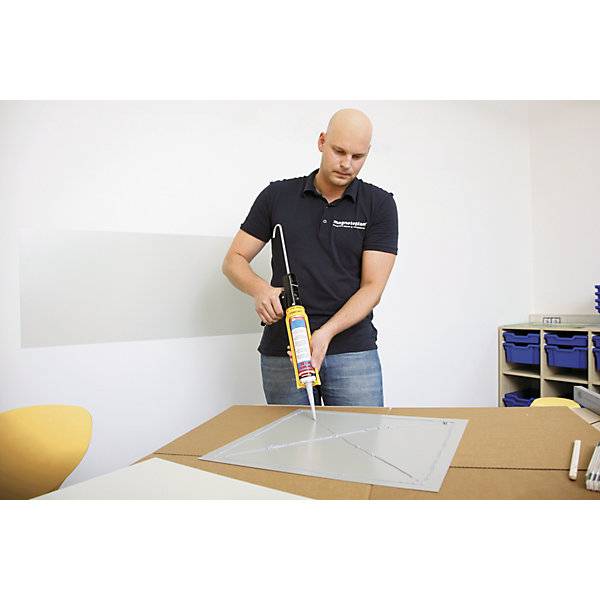 Magnetwand-Set mit Zubehör Metalltafeln auf der Tapete 4 Platten = 1 m². Holtz Office Support GmbH 10000049-4
