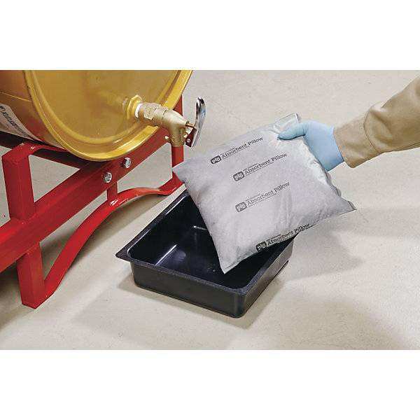 Saugkissen in PE-Wanne - PILLOW-IN-A-PAN Wanne mit Polster VE à 24 Stk LxBxH 250 x 250 x 50 mm. New Pig BV-1