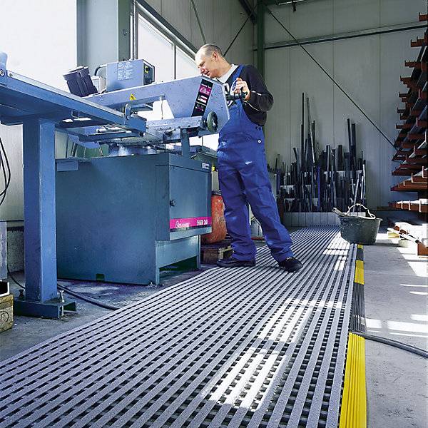 Industrierost für hohe mechanische Belastung Rolle à 10 m Breite 600 mm grau. Ewald Hildebrandt | GmbH & CO KG-1