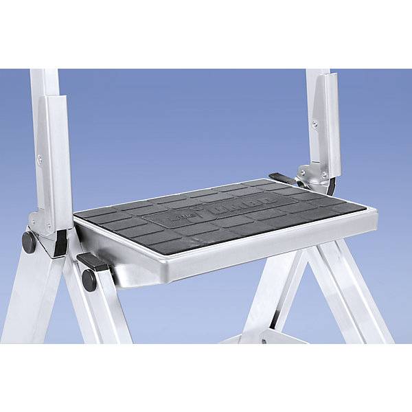Alu-Klapptreppe Stufen Alu mit PVC-Belag mit Sicherheitsbügel 2 Stufen. WAKÜ-Geräte GmbH 52397149-2