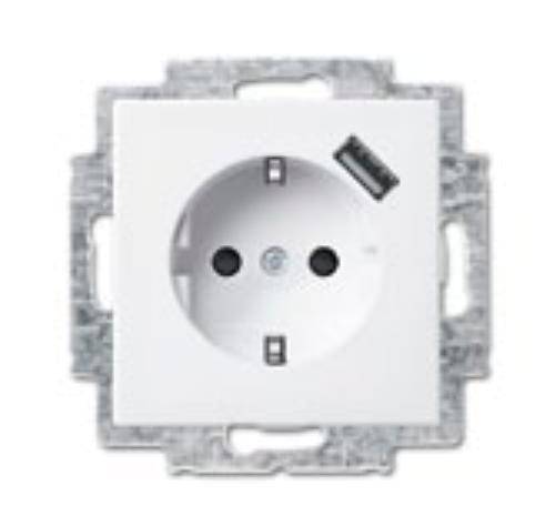 Schutzkontakt-Steckdose mit USB-Steckdose und erhöhtem Berührungsschutz-1